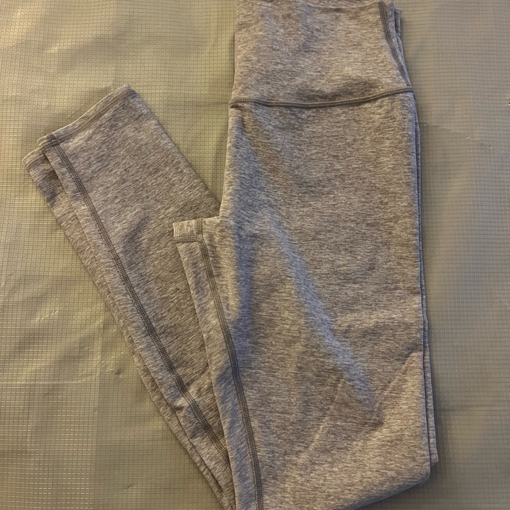 Alo Leggings